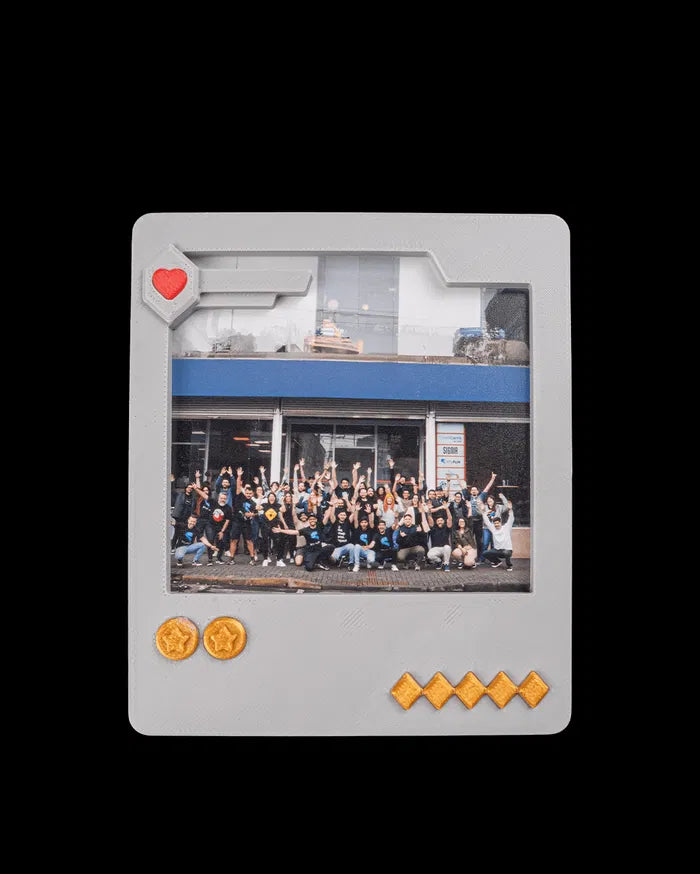 Game Card | Magnetic Photo Frame